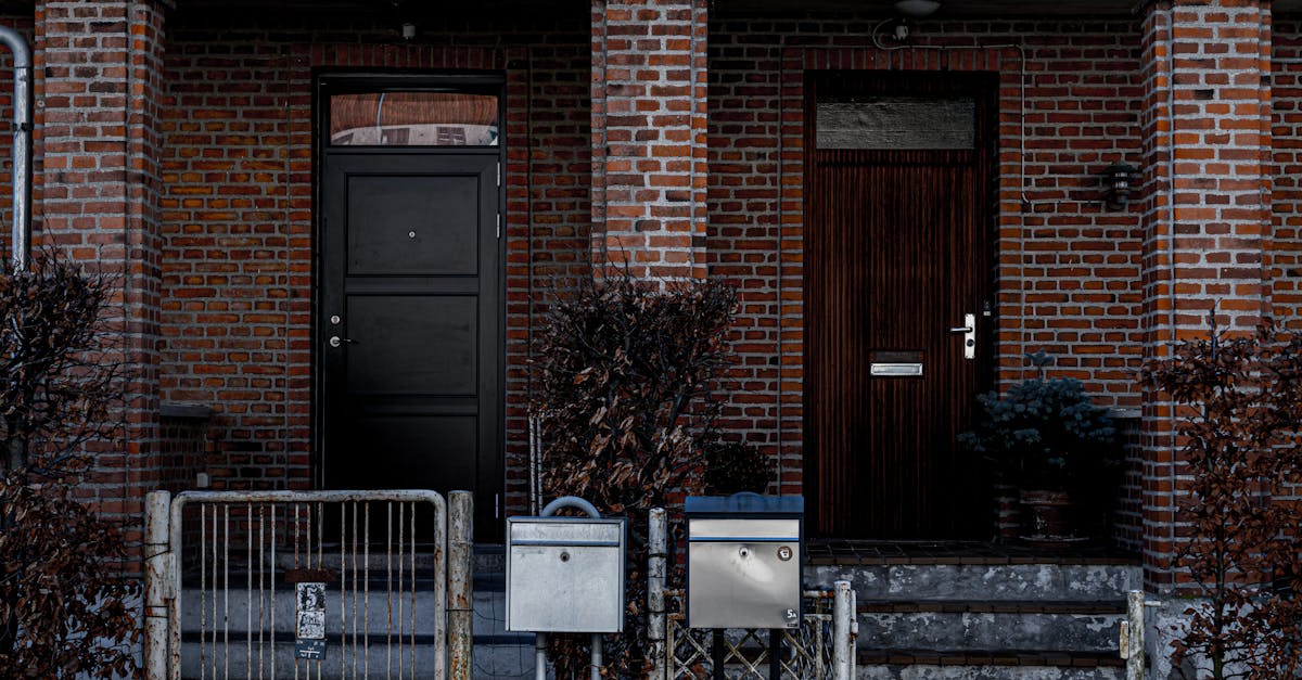 remplacement de porte rapide et professionnel pour sécuriser et embellir votre maison. solutions adaptées à tous les styles et budgets.