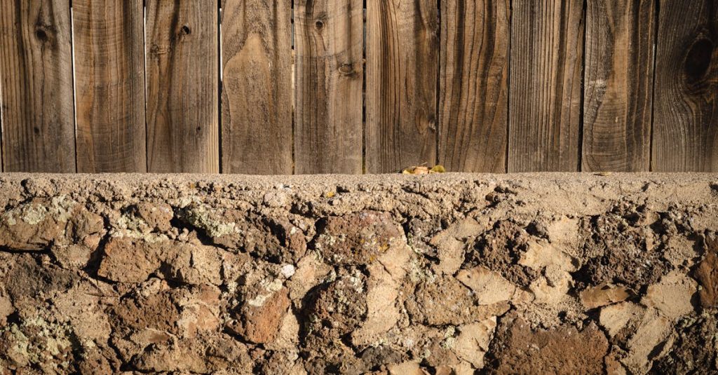 découvrez nos solutions de murs de soutènement robustes et esthétiques pour stabiliser vos terrains et embellir vos espaces extérieurs.