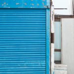 guide complet sur le câblage des volets roulants : étapes, conseils et précautions pour une installation sécurisée et efficace.