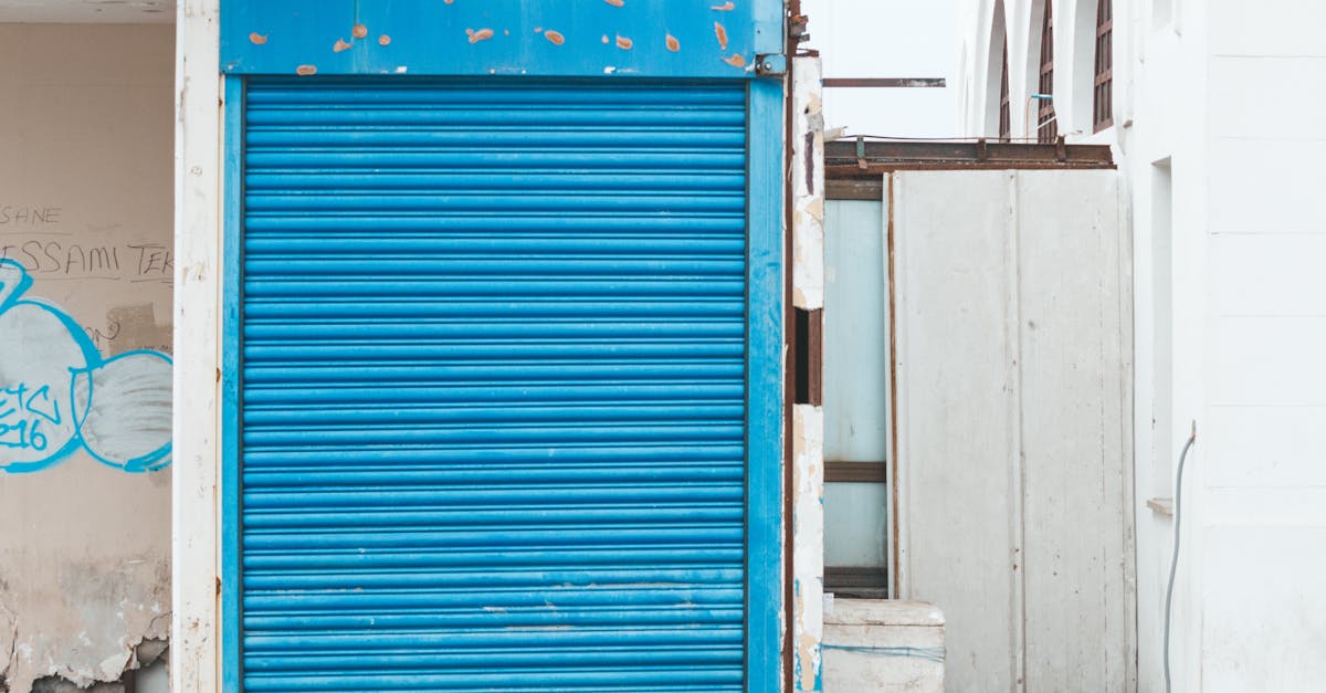 guide complet sur le câblage des volets roulants : étapes, conseils et précautions pour une installation sécurisée et efficace.