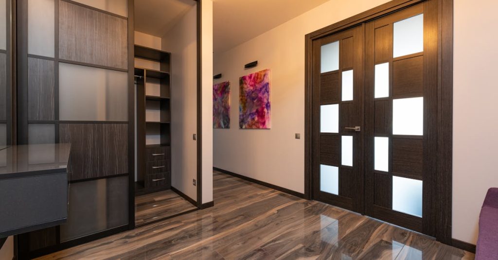 découvrez notre service de conversion de portes coulissantes pour optimiser l’espace et moderniser votre intérieur avec élégance et praticité.