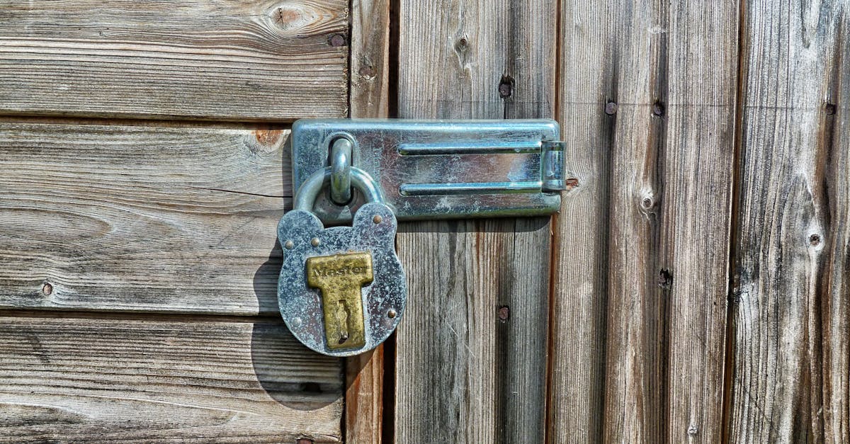 découvrez notre gamme de loquets de porte robustes et faciles à installer, idéals pour sécuriser et maintenir vos portes en toute sécurité.