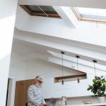découvrez comment appairer facilement votre télécommande velux pour contrôler vos fenêtres et stores intelligents en toute simplicité.