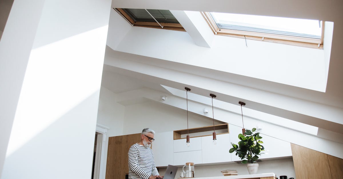 découvrez comment appairer facilement votre télécommande velux pour contrôler vos fenêtres et stores intelligents en toute simplicité.