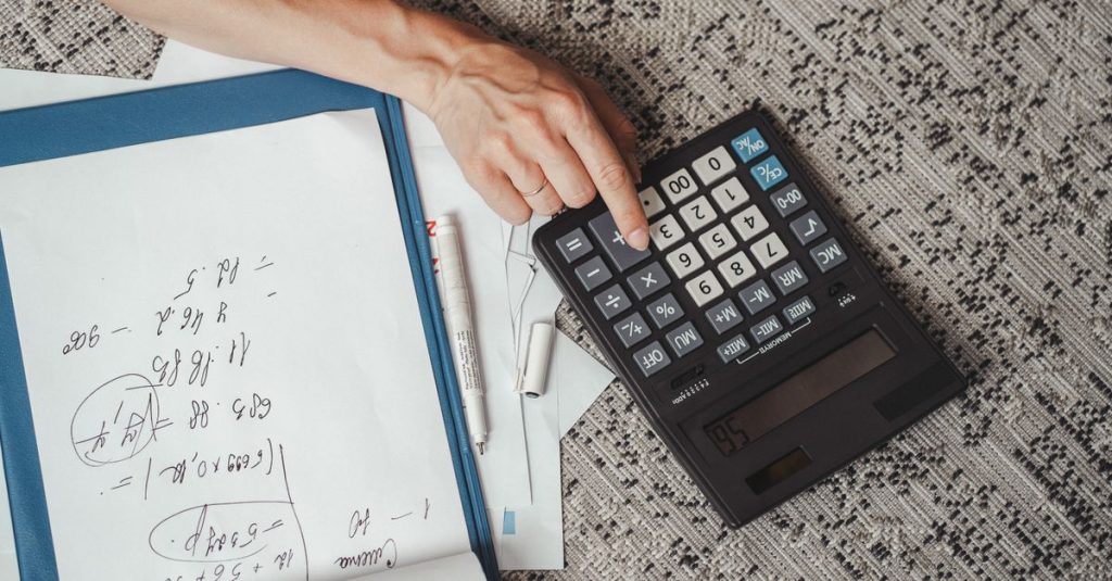 découvrez comment calculer facilement les surfaces des différentes formes géométriques grâce à nos méthodes simples et précises.