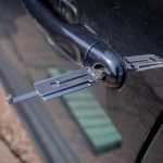 apprenez l'art du lockpicking : techniques, outils et conseils pour ouvrir des serrures en toute légalité et sécurité.