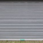 découvrez des solutions rapides et efficaces pour débloquer un volet roulant coincé et restaurer son bon fonctionnement.