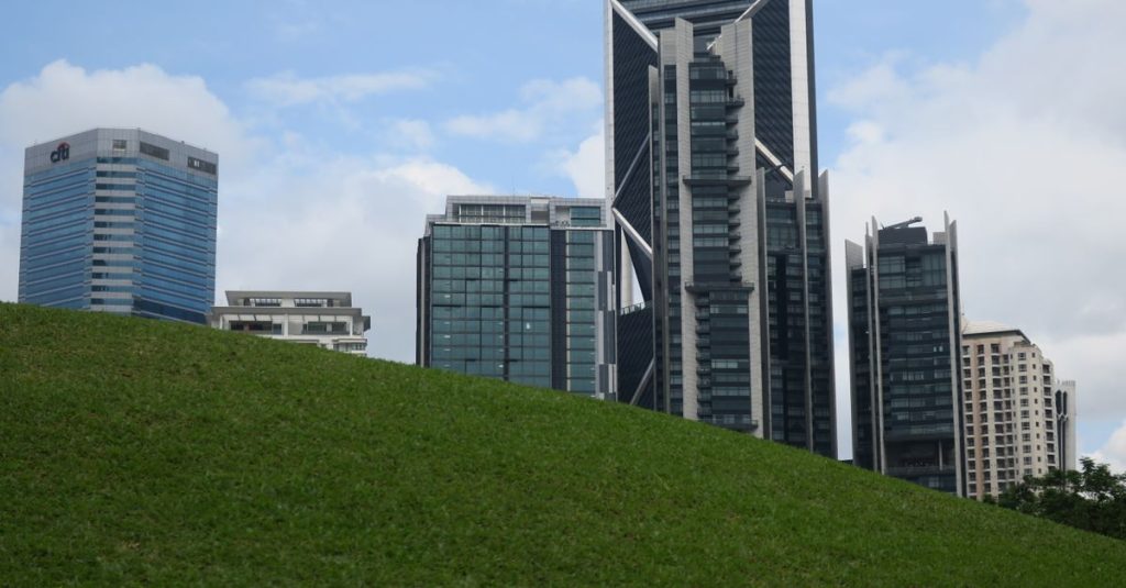 découvrez une ville écologique où durabilité et respect de l'environnement sont au cœur du développement urbain, offrant un cadre de vie sain et innovant.